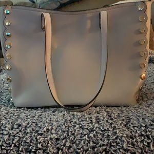 Gray purse. *brand new never used*